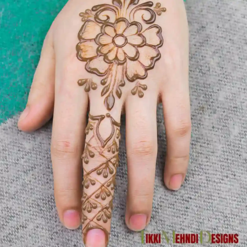 TIkki mehndi design