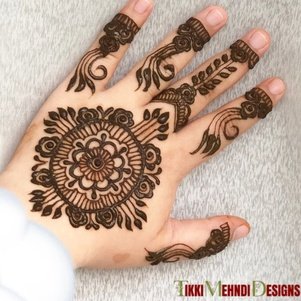 baby tikki mehndi design