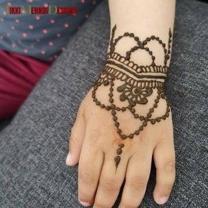 baby tikki mehndi design