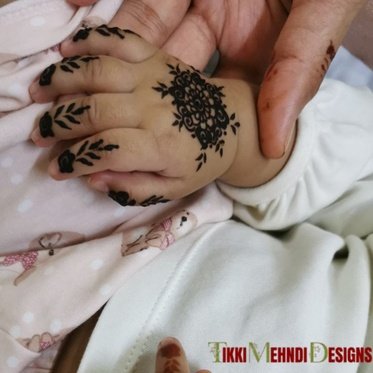 baby tikki mehndi design