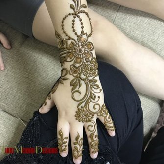 baby tikki mehndi design