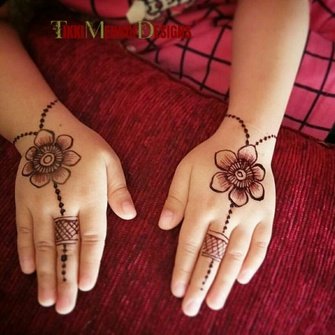 baby tikki mehndi design
