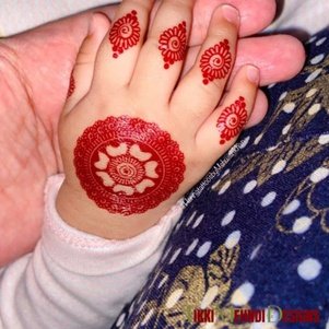 baby tikki mehndi design