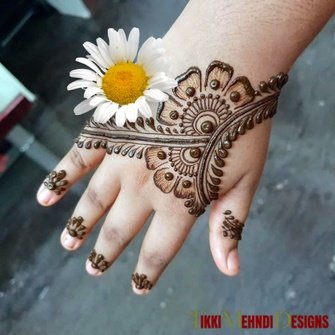 baby tikki mehndi design