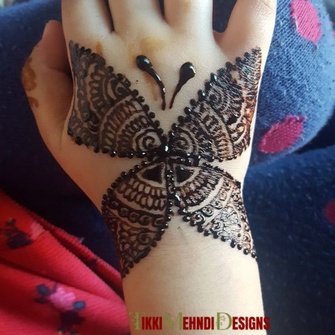 baby tikki mehndi design