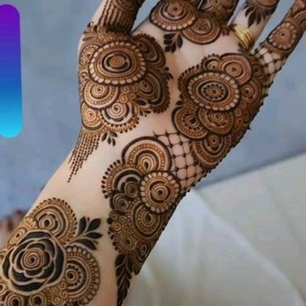 front hand simple mehndi design