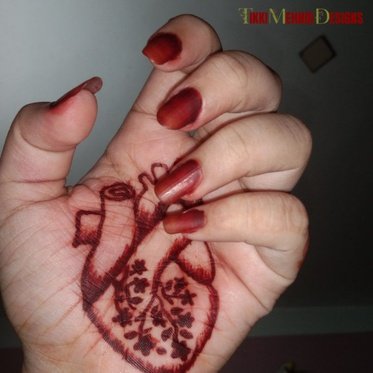 front hand simple mehndi design