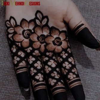 front hand simple mehndi design