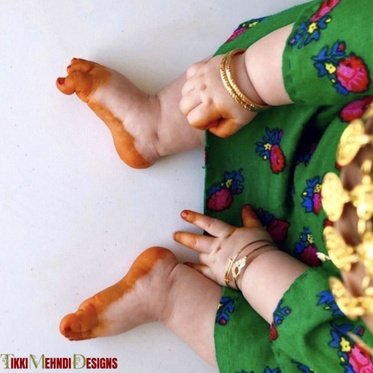 cute mehndi design for kids