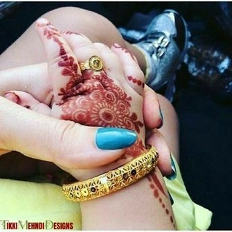 cute mehndi design for kids