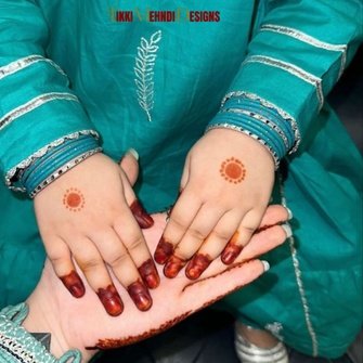 cute mehndi design for kids