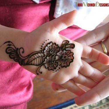 cute mehndi design for kids