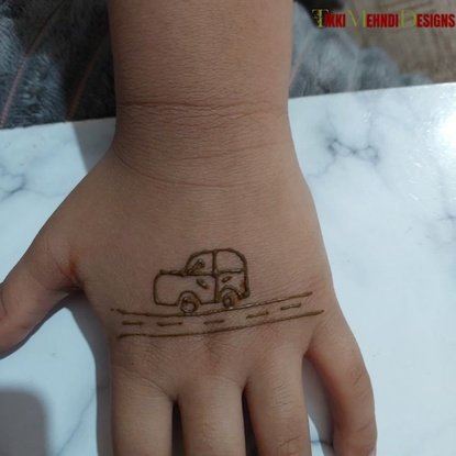 cute mehndi design for kids