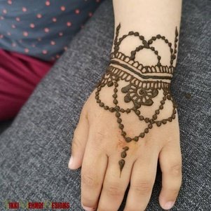 cute mehndi design for kids