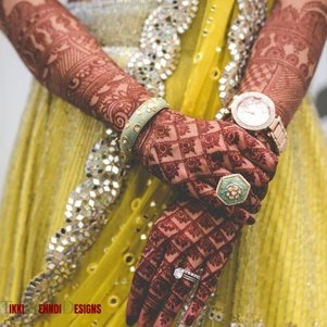 rabeeca khan mehndi design