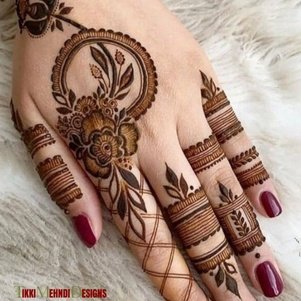 rabeeca khan mehndi design