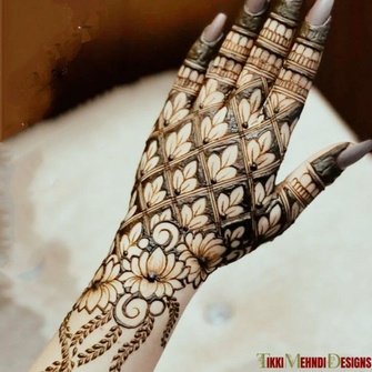 rabeeca khan mehndi design