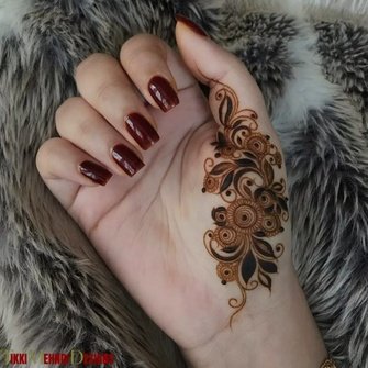 rabeeca khan mehndi design