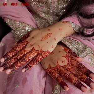 rabeeca khan mehndi design