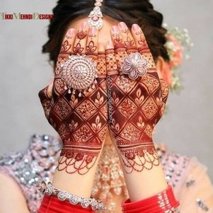 rabeeca khan mehndi design