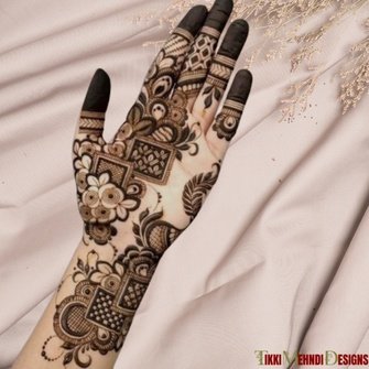 rabeeca khan mehndi design