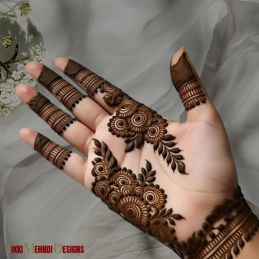 rabeeca khan mehndi design